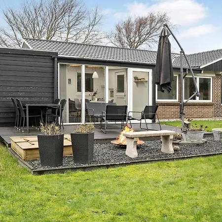 Awesome In With Kitchen Holiday home Ulfborg