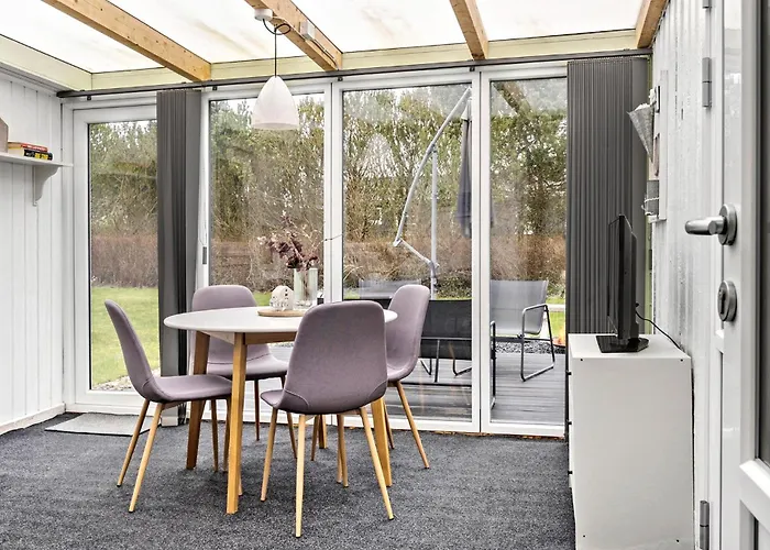 Prázdninový dům Awesome In With Kitchen